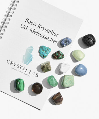 Hvid selenit plade og 13 forskellige lommesten i forskellige farver