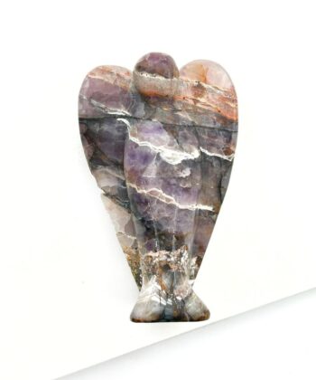 lilla m. grå krystal engel på hvid baggrund