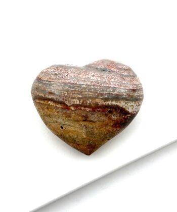 Poleret hjerte i halvædelsten i brunlige farver