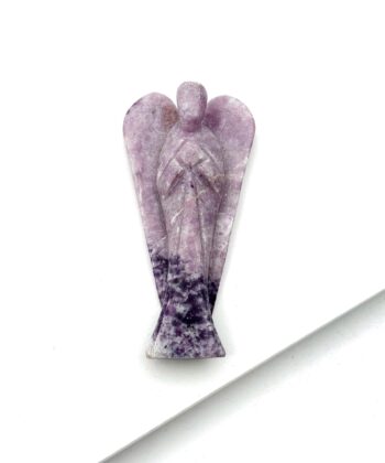 Violet og lilla engel i halvædelsten