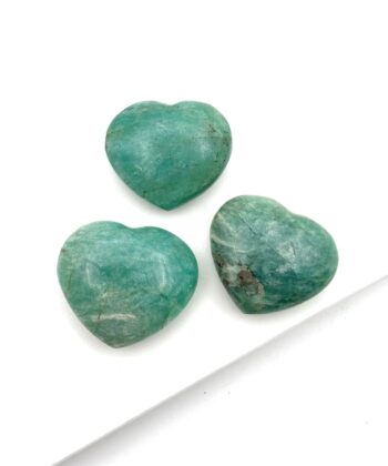 Aquagrønne polerede stenhjerter