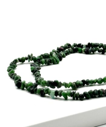 Elastikarmbånd med grønne split sten