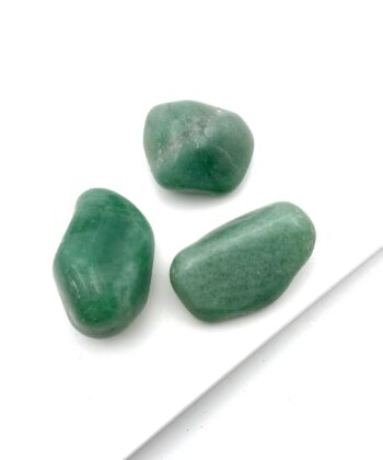 Grønne polerede sten