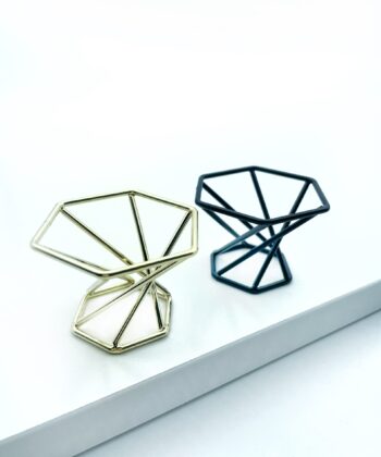 Metal stativ til Kugle i Guld og sort