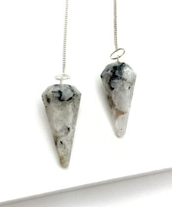 Månesten, Regnbue - Pendul