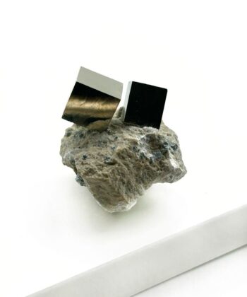 Pyrit - Kube på modersten - UNIKA