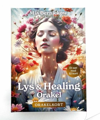 Kvinde med bloster i håret med et positivt ansigtsudtryk