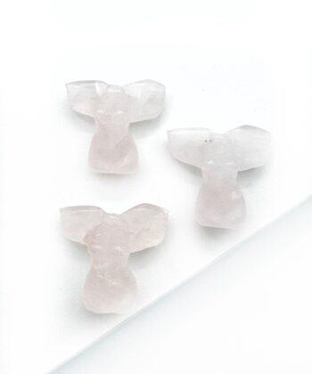 Rosenkvarts, Lys - Kvinde med vinger